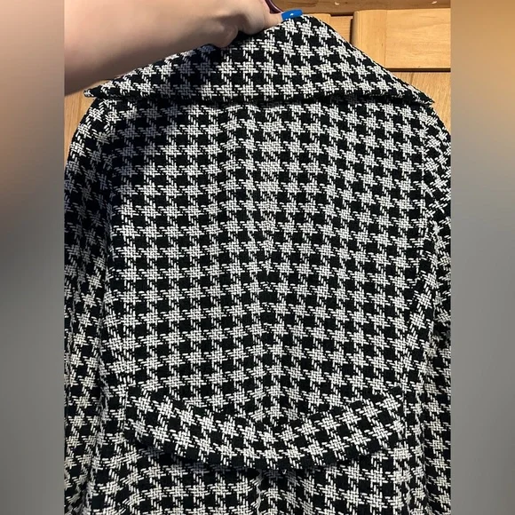 Jacket - Picture 7 of 9